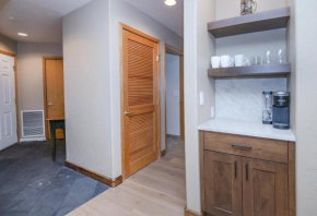 Canyon Run I-203 condo